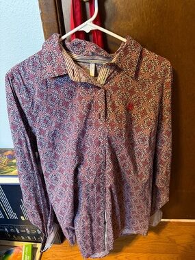 Cinch Red Floral-Pattern Button-Down Shirt